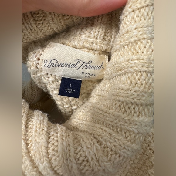 NWOT Universal Thread Collared Oatmeal Sweater Size L - Picture 4 of 5